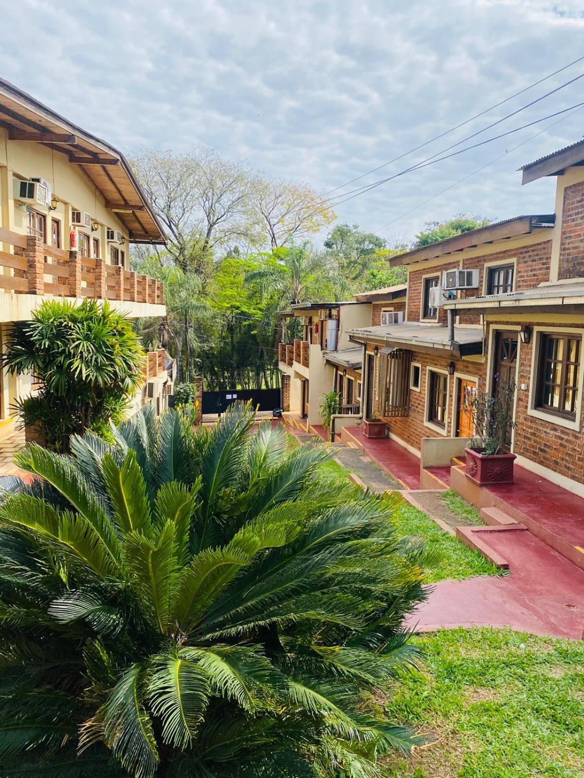 Los Helechos II Hotel Puerto Iguazu Exterior photo